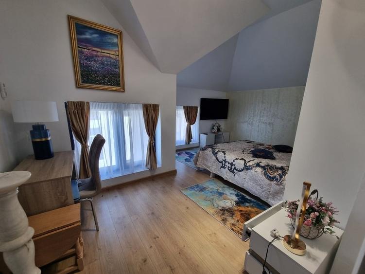 Casă individuală cu 5 camere cu Teren 800 Mp în Fundeni