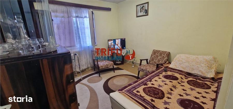 Apartament 2 camere decomandat de vanzare zona Cetate - 2