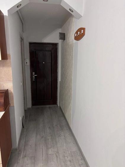 Apartament cu 2 camere nedecomandat în Vasile Aaron