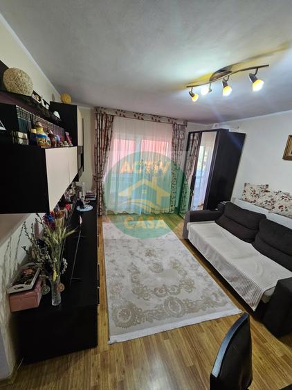 Apartament cu 2 camere semidecomandat în Est