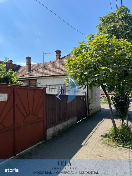 Casă cu 3 camere cu Teren 260 Mp în Semicentral