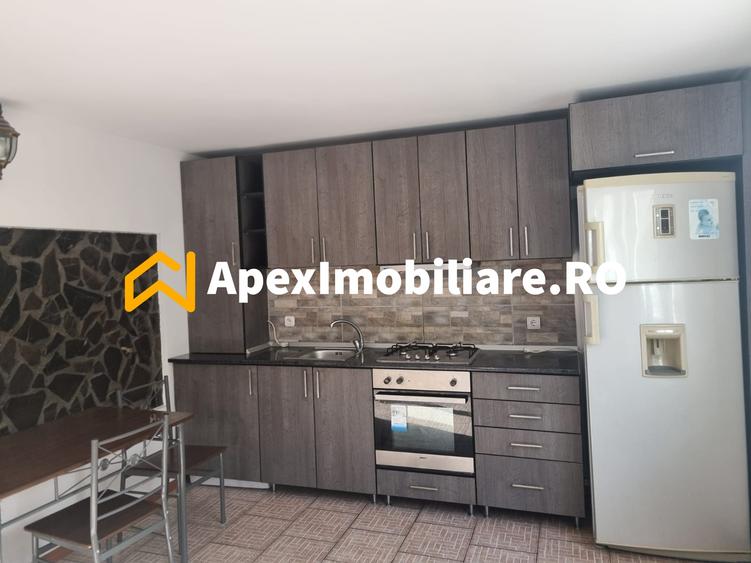 Casă individuală cu 3 camere cu Canalizare în Crângași