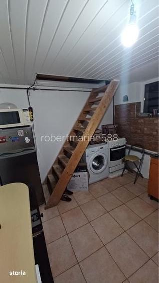 Urgent se vinde garsoniera cu gaze bloc izolat , langa Economic