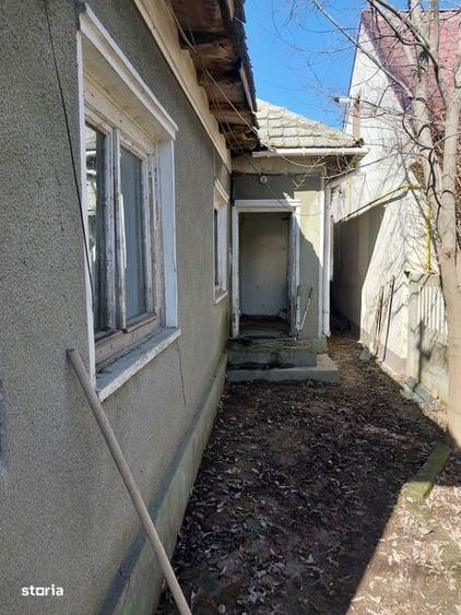 Casă cu 4 camere cu Teren 140 Mp în Central