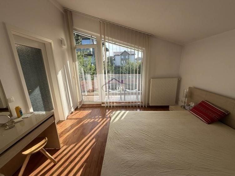 Duplex cu 5 camere cu Canalizare în Bună Ziua