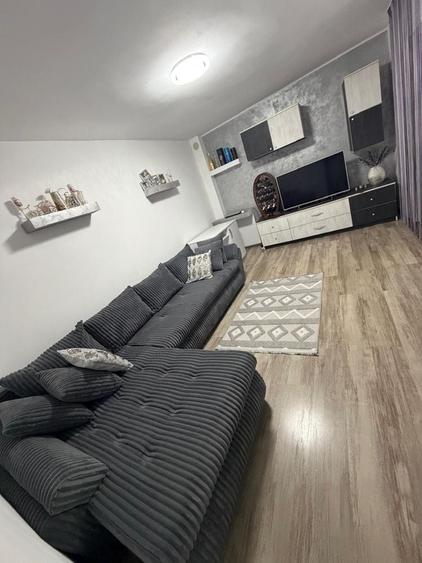 apartament cu 3 camere - 1