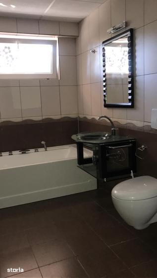 Apartament cu 4 camere, mobilat în Plopilor