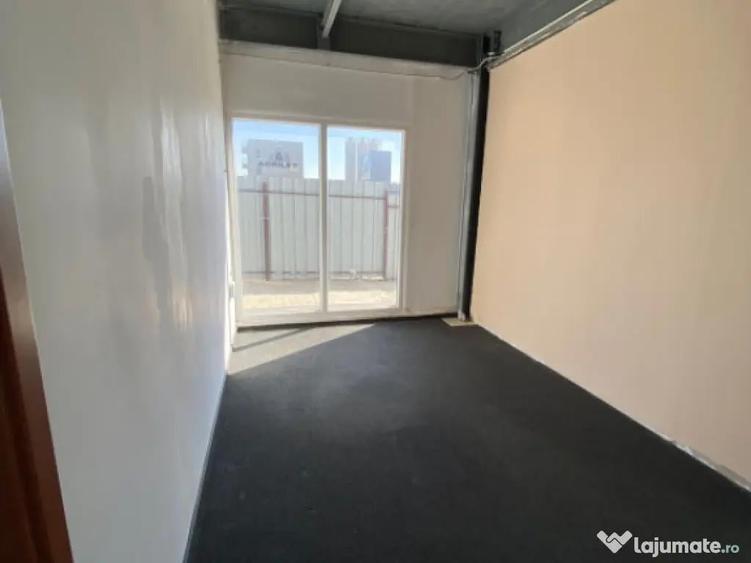 Spațiu comercial, de 220 mp, în Malu Mare