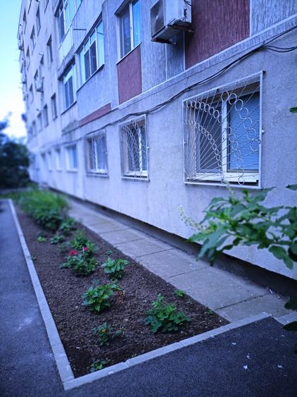 Apartament 2 camere decomandate de vanzare zona Cet - 9