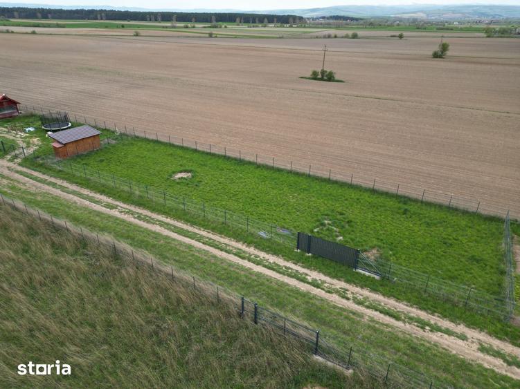 Teren de 710 mp, în Central