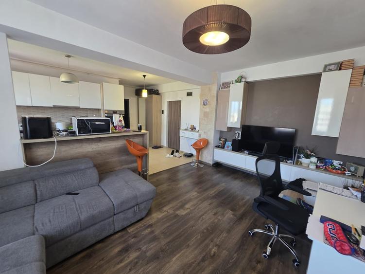 Apartament cu 2 camere în Km 4-5