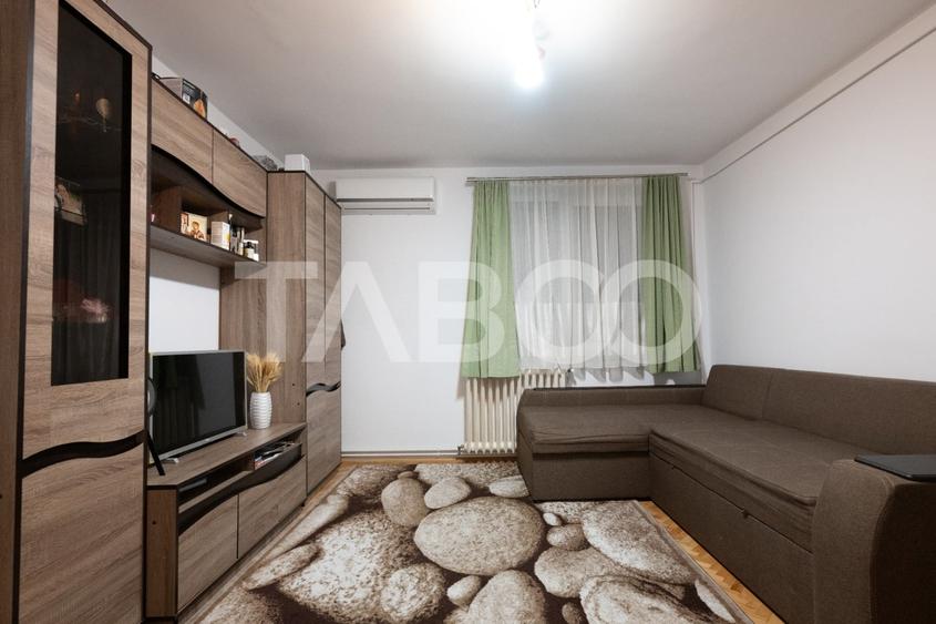 Apartament cu 2 camere semidecomandat, mobilat în Gheorgheni