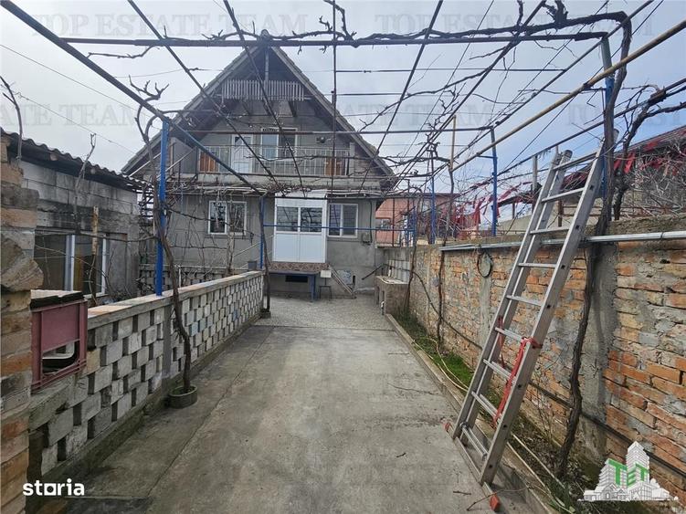 Casă cu 4 camere cu Teren 280 Mp în Central