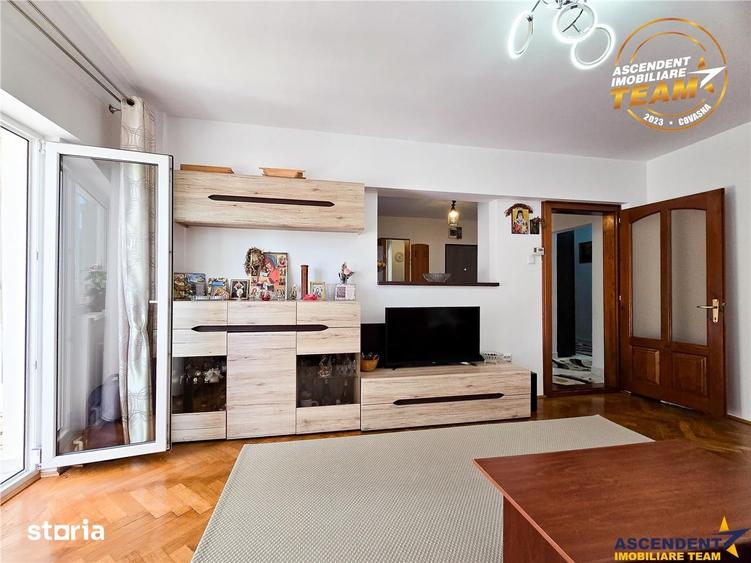 Apartament cu 4 camere, mobilat în Central