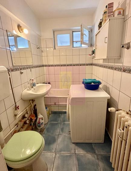 Apartament cu 3 camere semidecomandat în Mihai Bravu