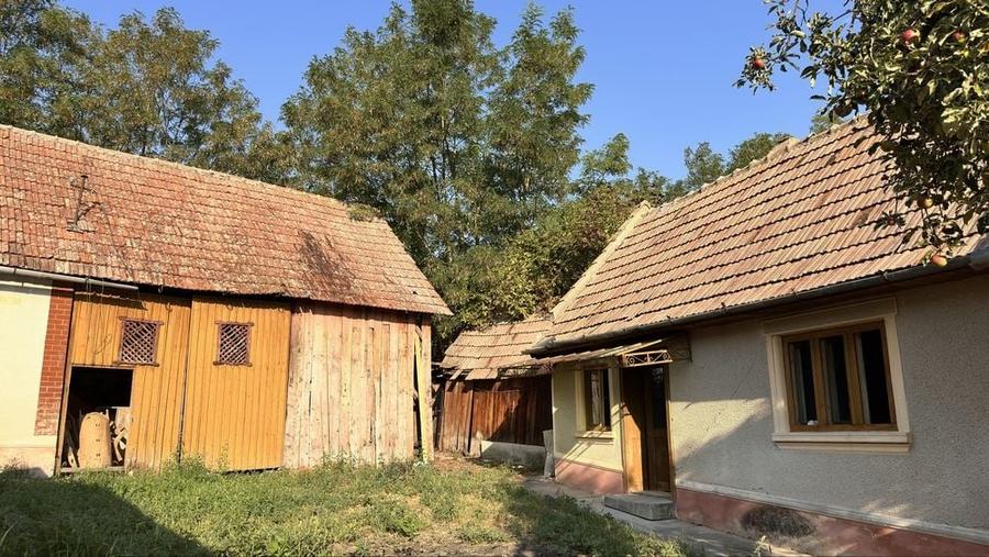 Casă cu 4 camere în Ghirbom