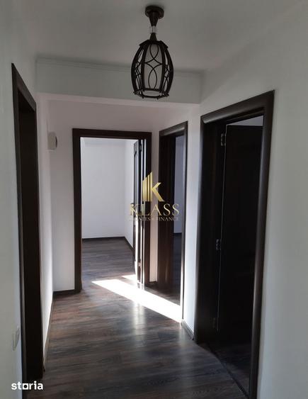 Casă cu 4 camere cu Teren 500 Mp în Dobroești