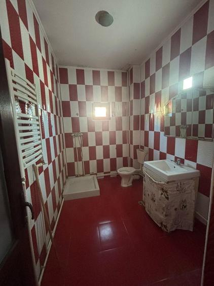 Casă cu 4 camere cu Teren 700 Mp în Ferentari