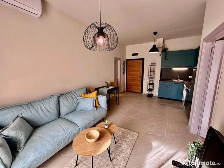 Apartament cu 2 camere semidecomandat în Dacia