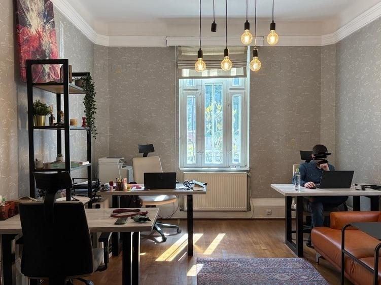 Casă individuală cu 5 camere circular cu Canalizare în Kiseleff