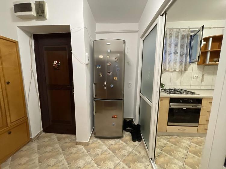 Apartament cu 2 camere semidecomandat în Crișan