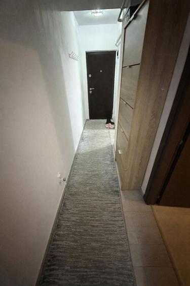 Apartament cu 2 camere semidecomandat în Iași