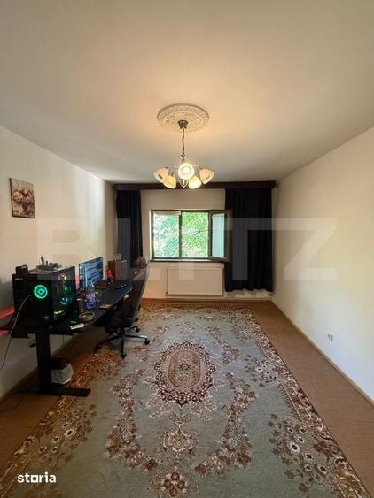 Apartament cu 3 camere decomandat în Piața Centrală