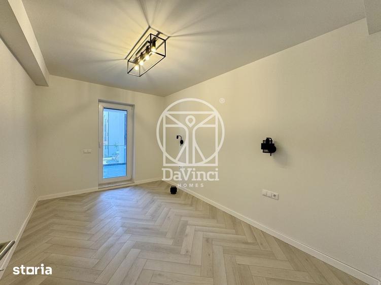 Apartament cu 3 camere decomandat în Cristian
