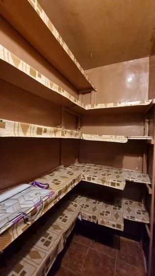Apartament cu 4 camere semidecomandat în Moșilor