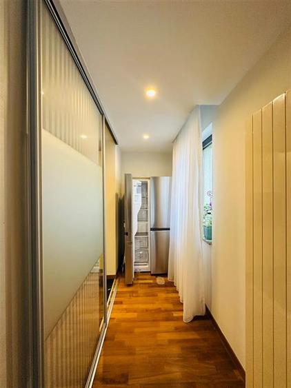Apartament cu 4 camere decomandat, mobilat în Băneasa