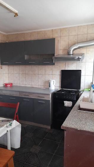 Casă cu 2 camere cu Teren 50 Mp în Vitan
