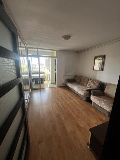 Apartament cu 2 camere decomandat în Exterior Vest