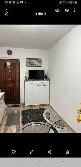 Apartament cu 3 camere în Dâmbovița