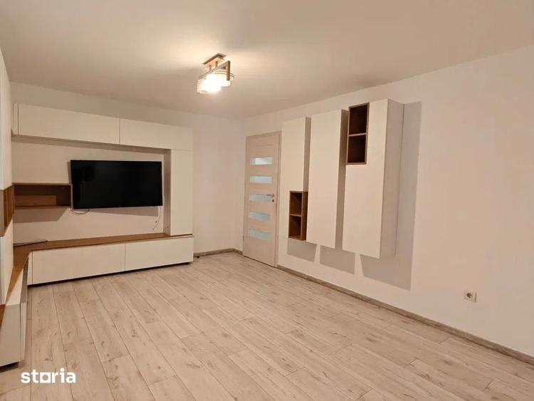 Apartament cu 3 camere decomandat în Zorilor