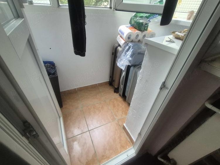 Apartament cu 2 camere semidecomandat în Berceni