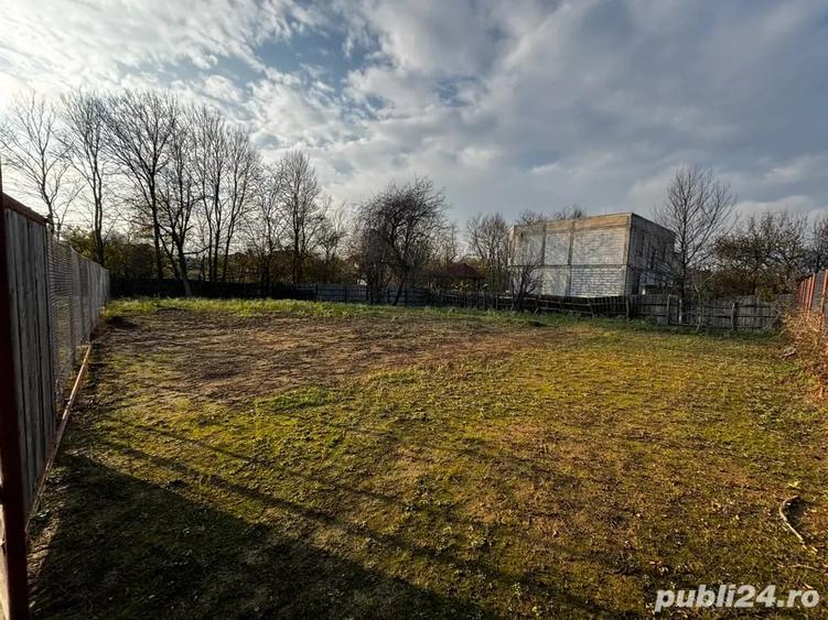 Teren de 740 mp, în Priseaca