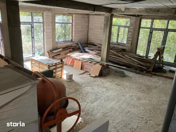 Casă cu 10 camere cu Teren 900 Mp în Cârțișoara