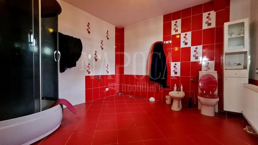 Casă individuală cu 5 camere cu Canalizare în Apahida
