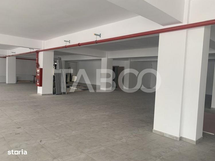 Spațiu comercial, de 600 mp, în Central