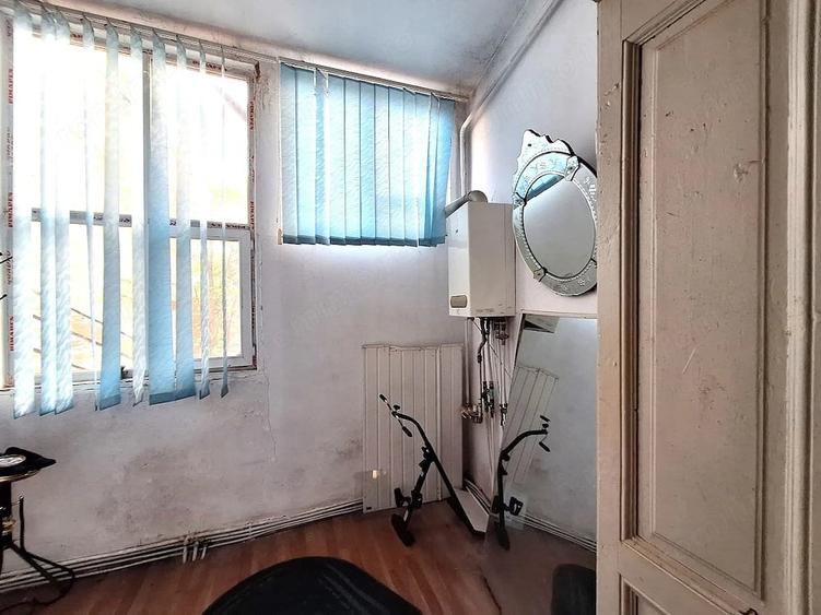 Casă cu Teren 50 Mp în Central