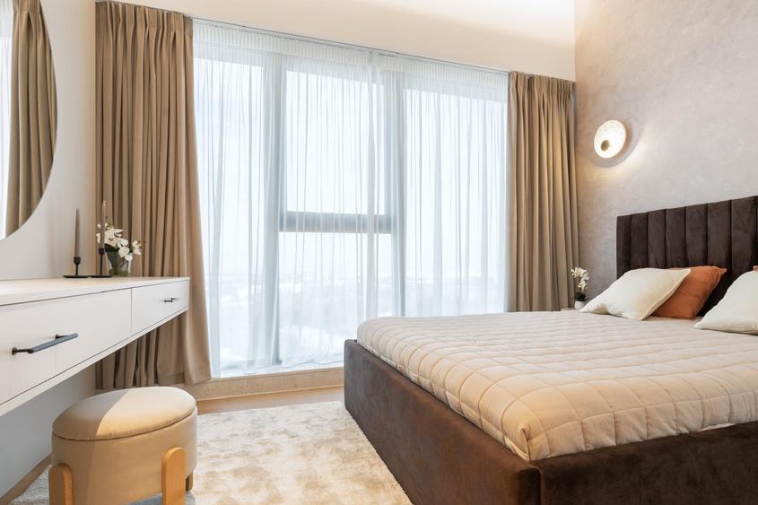 Apartament cu 3 camere semidecomandat în Barbu Văcărescu