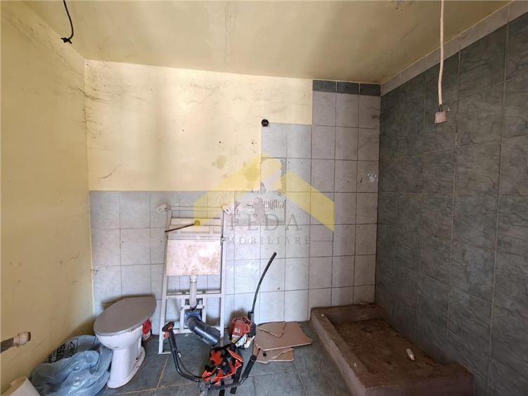 Casă individuală cu 3 camere cu Canalizare în Felnac