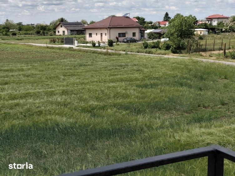 Casă cu 4 camere cu Teren 508 Mp în Ulmi