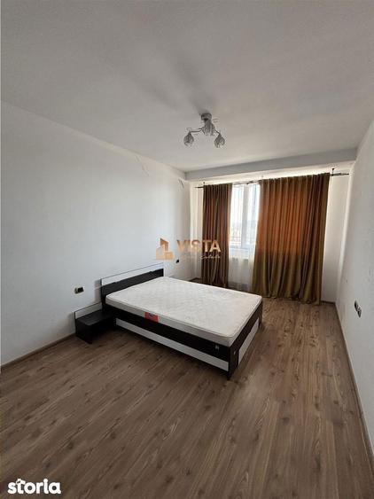 Apartament cu 4 camere, mobilat în Tractorul