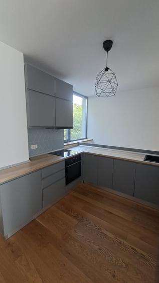 Apartament cu 2 camere, mobilat în Armeneasca