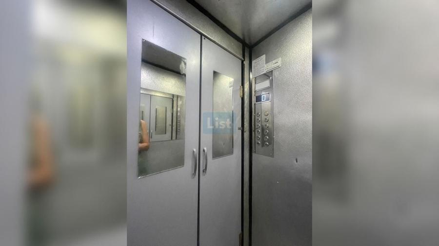 Apartament cu 3 camere semidecomandat în Micro IV