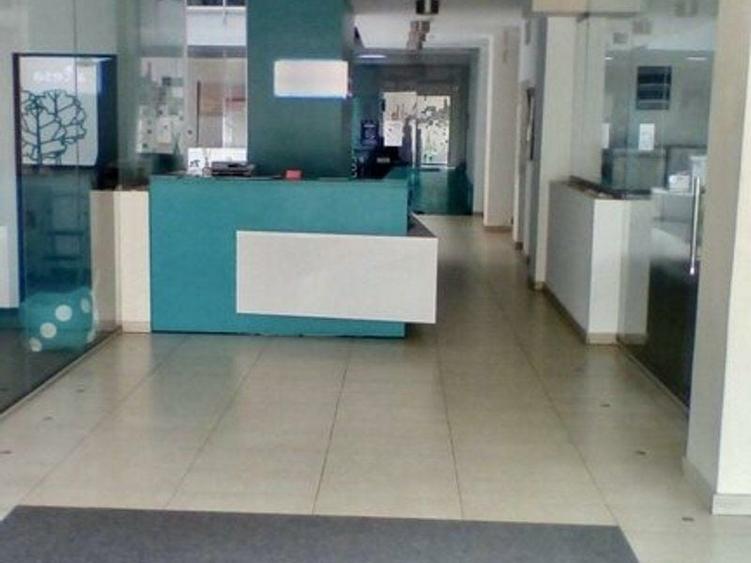 Spațiu comercial, de 1,590 mp, în Ultracentral