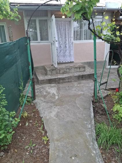 Casă cu 3 camere în Corni