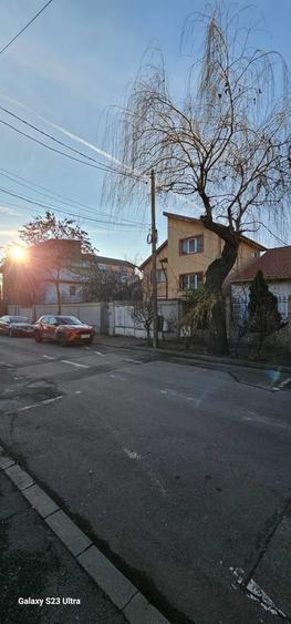 Casă cu 4 camere în Bucureștii Noi