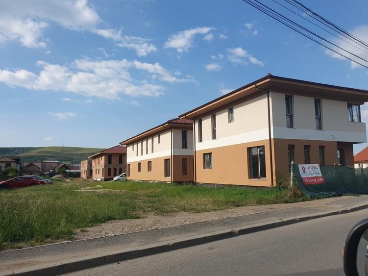 Casă individuală cu 4 camere cu Teren 195 Mp în Florești